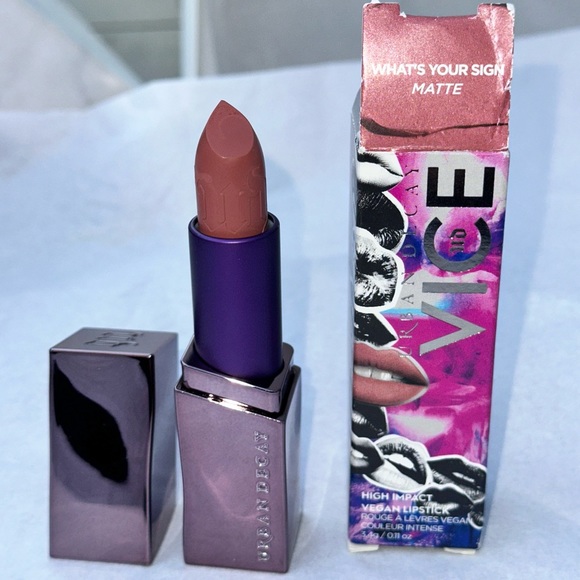 URBAN DECAY Vice shade: what’s your sign  ( Hydrating Lipstick) - Picture 2 of 16